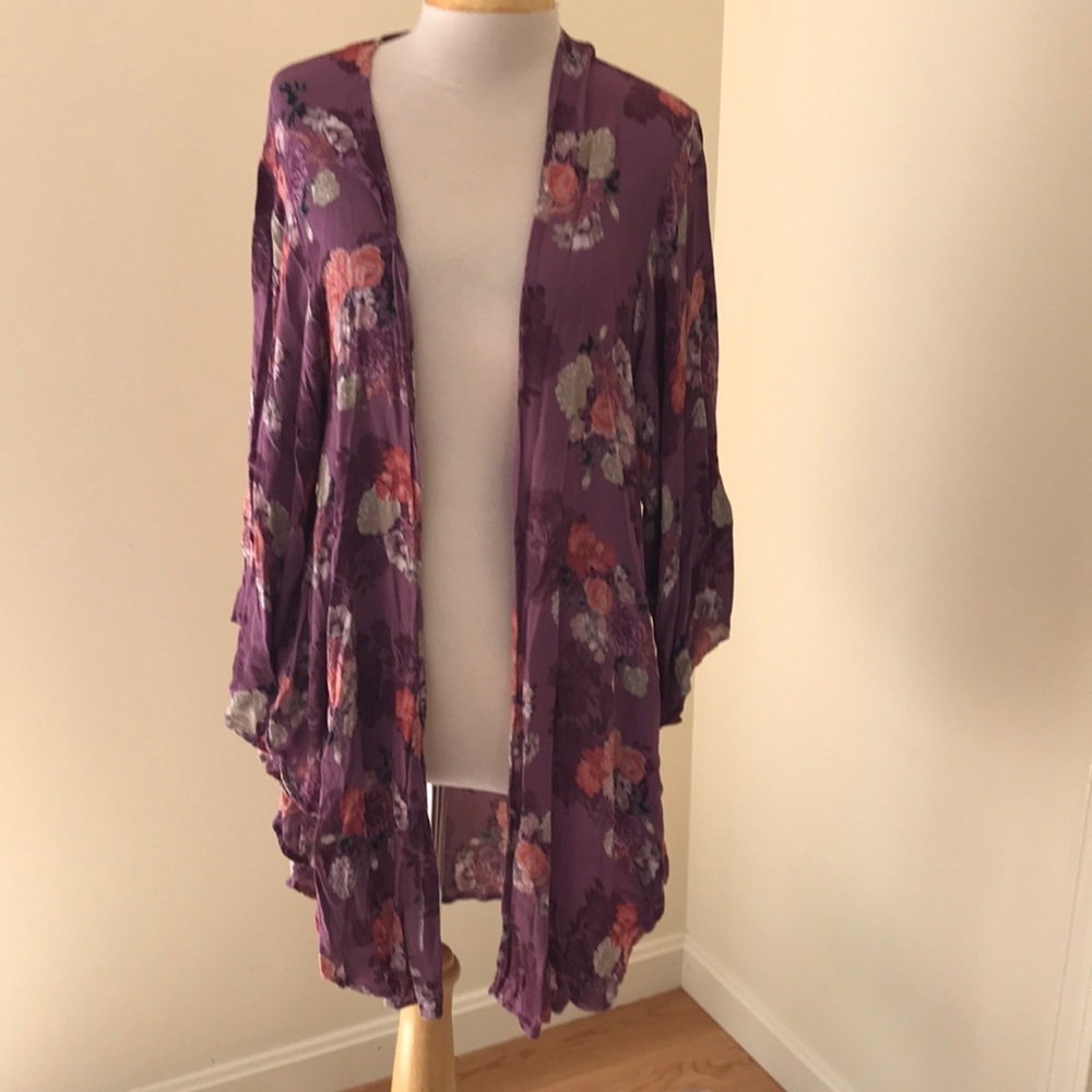 Torrid SZ 1/2 floral kimono/ duster/ coverup.